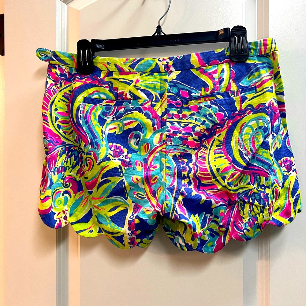 Lilly Pulitzer Toucan Play Magnolia Shorts Scalloped Women’s Size 2